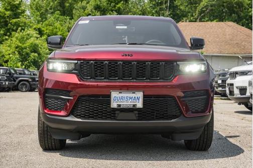 2025 Jeep Grand Cherokee Altitude