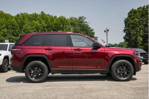 2025 Jeep Grand Cherokee Altitude