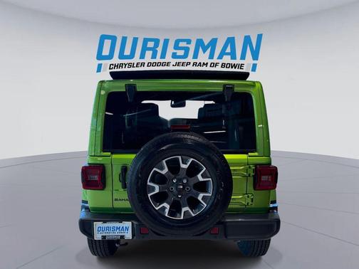 Mojito Clearcoat 2026 Jeep Wrangler 4-Door Sahara 4x4