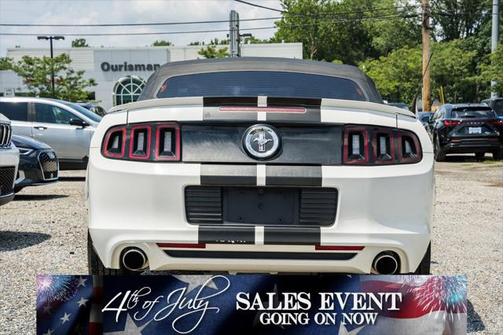 2013 Ford Mustang V6