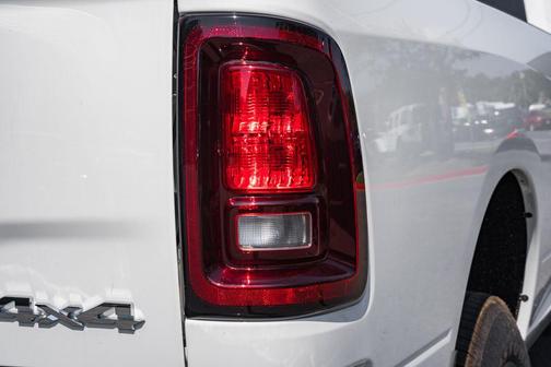 2025 RAM 2500 Tradesman Crew Cab 4x4 8' Box
