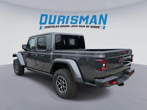 Granite Crystal Metallic Clearcoat 2026 Jeep Gladiator Rubicon