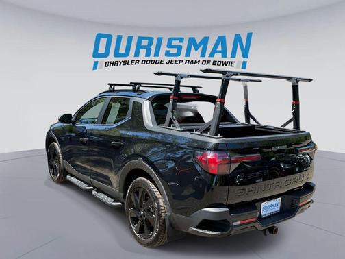 Phantom Black 2024 Hyundai SANTA CRUZ NIGHT