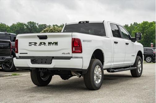 2025 RAM 2500 Big Horn Crew Cab 4x4 6'4' Box
