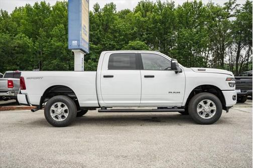 2025 RAM 2500 Big Horn Crew Cab 4x4 6'4' Box