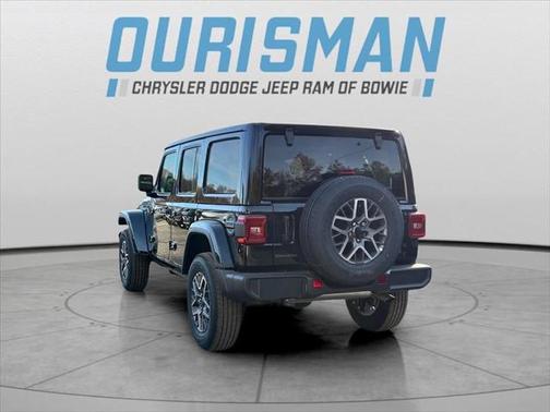 2025 Jeep Wrangler 4-Door Sahara 4x4