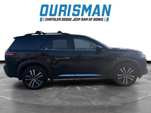 2024 Nissan Pathfinder Platinum FWD