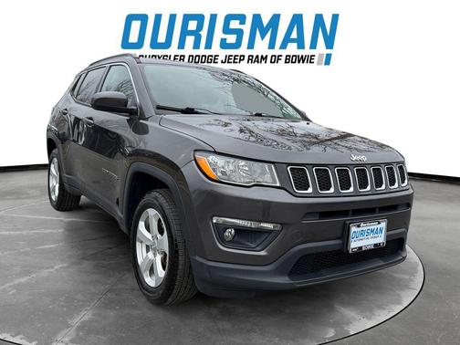 Granite Crystal Metallic Clearcoat 2019 Jeep Compass Latitude
