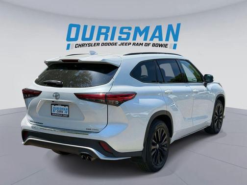 Wind Chill Pearl 2023 Toyota Highlander XSE