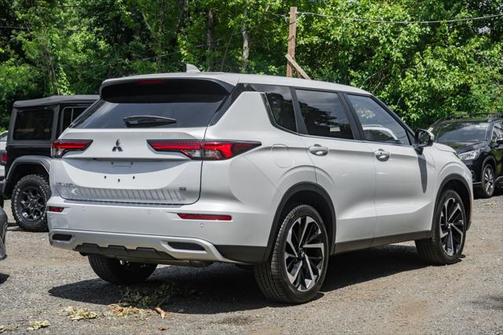2024 Mitsubishi Outlander SE 2.5 S-AWC