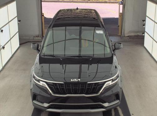 2023 Kia Carnival LX