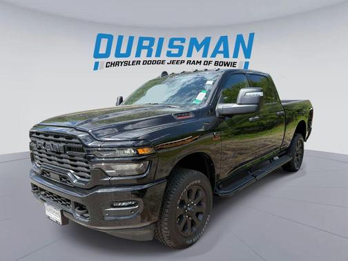 Diamond Black Crystal Pearlcoat 2026 RAM 2500 Big Horn Crew Cab 4x4 6'4' Box
