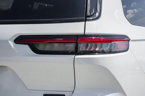 2025 Jeep Grand Cherokee L Summit Reserve