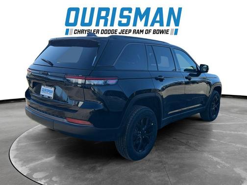 2026 Jeep Grand Cherokee Altitude