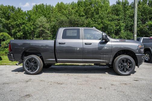 2025 RAM 2500 Big Horn Crew Cab 4x4 6'4' Box