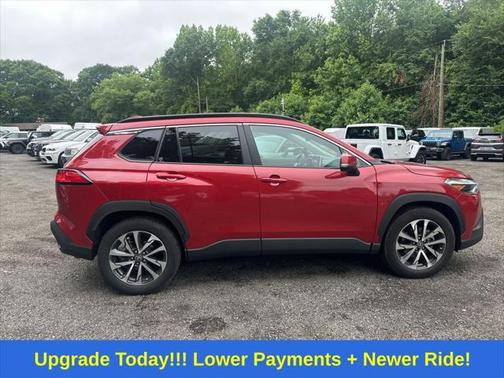 2024 Toyota Corolla Cross XLE