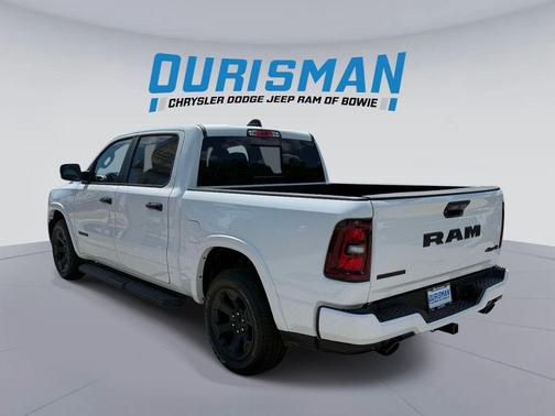 Bright White Clearcoat 2026 RAM 1500 Big Horn/Lone Star