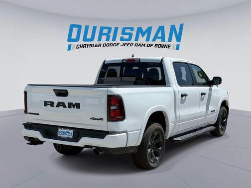 Bright White Clearcoat 2026 RAM 1500 Big Horn/Lone Star