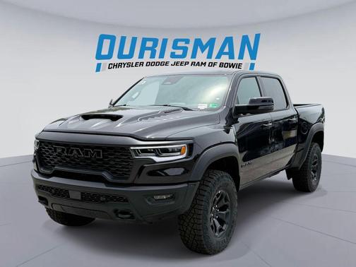 Diamond Black Crystal Pearlcoat 2026 RAM 1500 RHO Crew Cab 4x4 5'7' Box