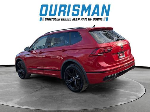 2024 Volkswagen Tiguan 2.0T SE R-Line Black