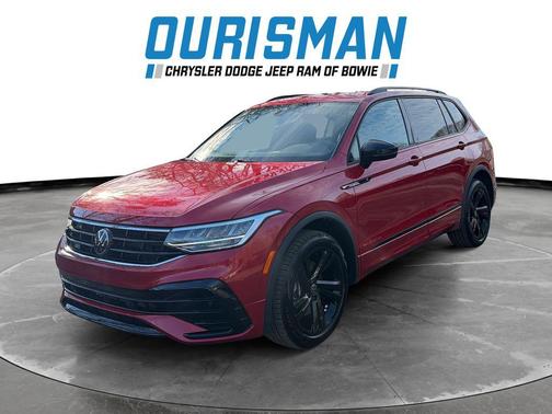 2024 Volkswagen Tiguan 2.0T SE R-Line Black