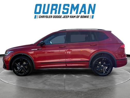 2024 Volkswagen Tiguan 2.0T SE R-Line Black