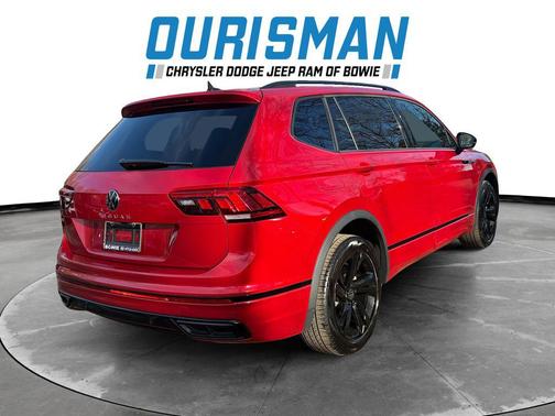 2024 Volkswagen Tiguan 2.0T SE R-Line Black