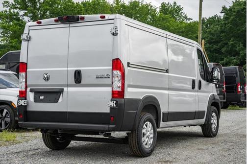 2025 RAM ProMaster 2500 Base