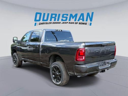 Granite Crystal Metallic Clearcoat 2026 RAM 2500 Big Horn Crew Cab 4x4 6'4' Box
