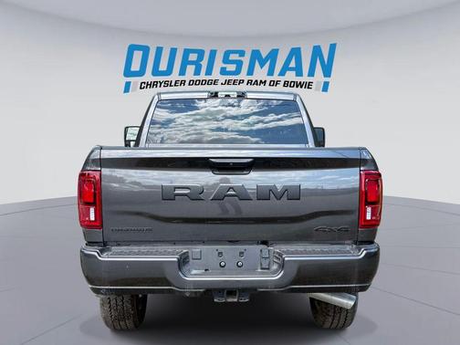 Granite Crystal Metallic Clearcoat 2026 RAM 2500 Big Horn Crew Cab 4x4 6'4' Box
