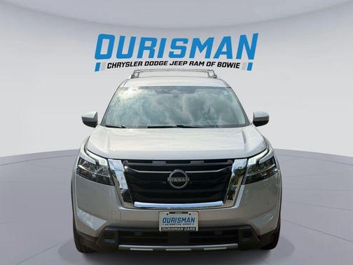 Brilliant Silver Metallic 2023 Nissan Pathfinder SL 4WD