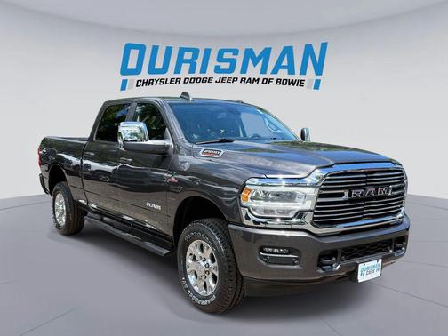 Granite Crystal Metallic Clearcoat 2024 RAM 2500 Laramie Crew Cab 4x4 6'4' Box