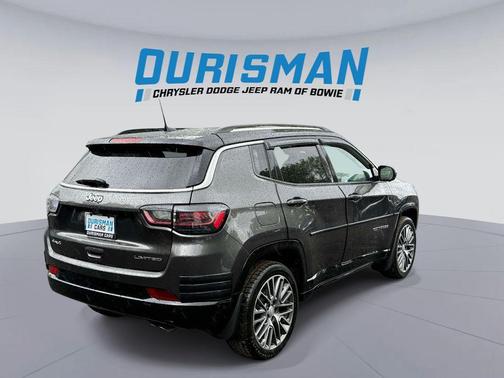Granite Crystal Metallic Clearcoat 2022 Jeep Compass Limited