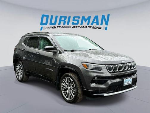 Granite Crystal Metallic Clearcoat 2022 Jeep Compass Limited