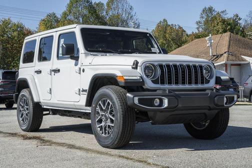 2025 Jeep Wrangler 4-Door Sahara 4x4