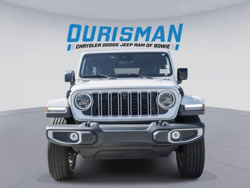 Bright White Clearcoat 2025 Jeep Wrangler 4-Door Sahara 4x4