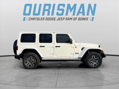 2025 Jeep Wrangler 4-Door Sahara 4x4