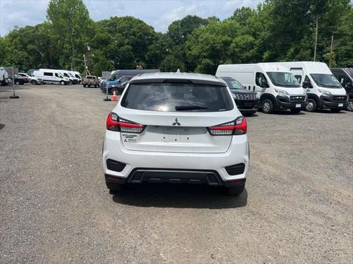 2022 Mitsubishi Outlander Sport SE
