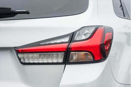 2022 Mitsubishi Outlander Sport SE