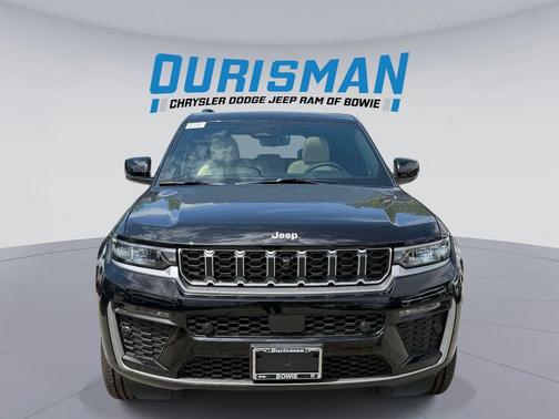 Diamond Black Crystal Pearlcoat 2026 Jeep Grand Cherokee Limited