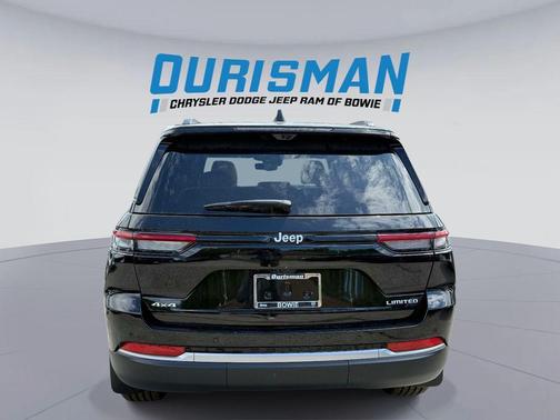 Diamond Black Crystal Pearlcoat 2026 Jeep Grand Cherokee Limited