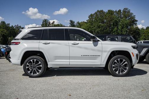 2025 Jeep Grand Cherokee Overland