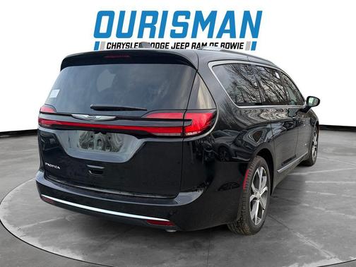 2026 Chrysler Pacifica L