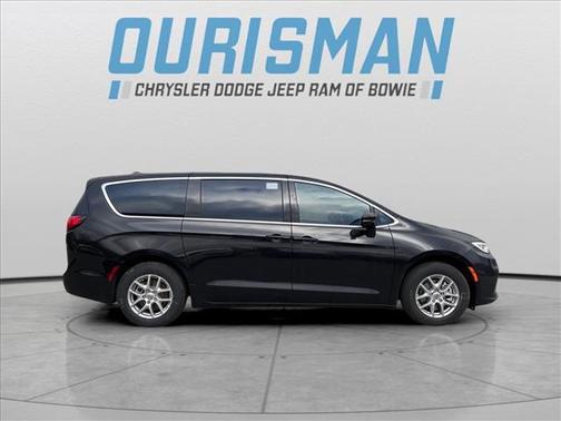 2025 Chrysler Pacifica L