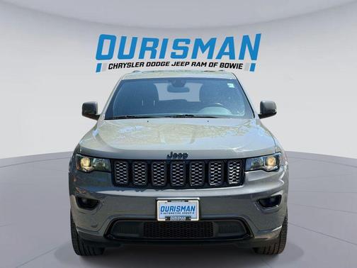 Sting-Gray Clearcoat 2021 Jeep Grand Cherokee Laredo