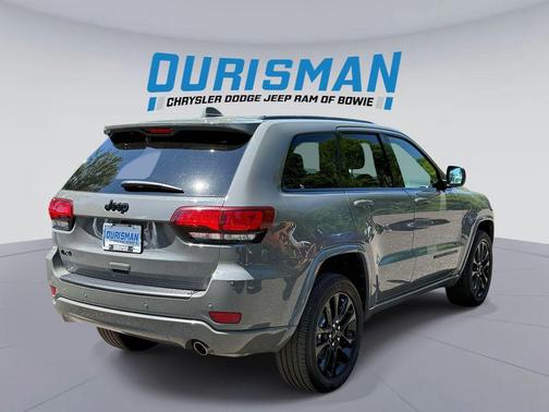 Sting-Gray Clearcoat 2021 Jeep Grand Cherokee Laredo