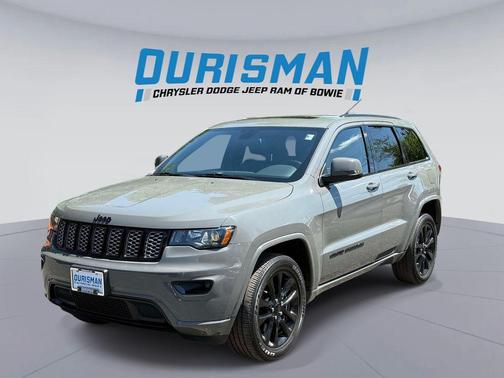 Sting-Gray Clearcoat 2021 Jeep Grand Cherokee Laredo