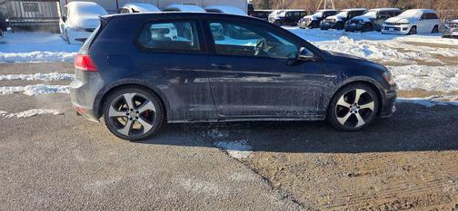 2015 Volkswagen Golf GTI 2.0T SE 2-Door