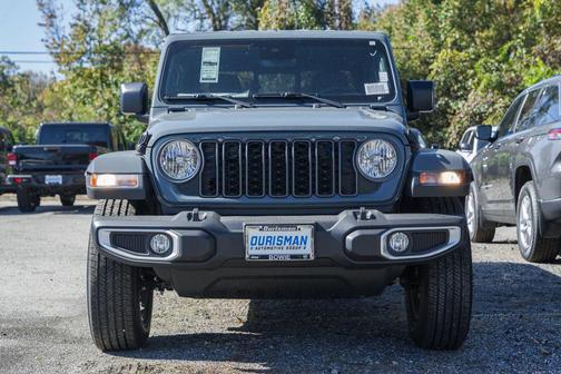 2025 Jeep Gladiator Sport S