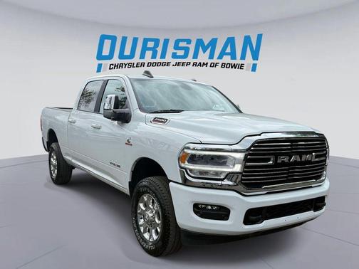 Bright White Clearcoat 2024 RAM 2500 Laramie Crew Cab 4x4 6'4' Box